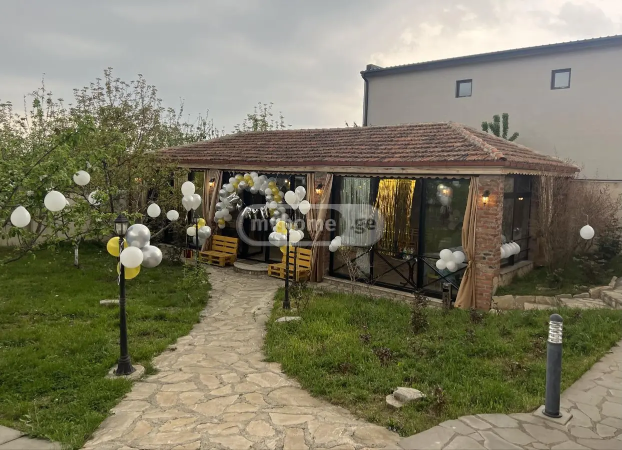 4 Room Private House Daily Rent In Sololaki view 5