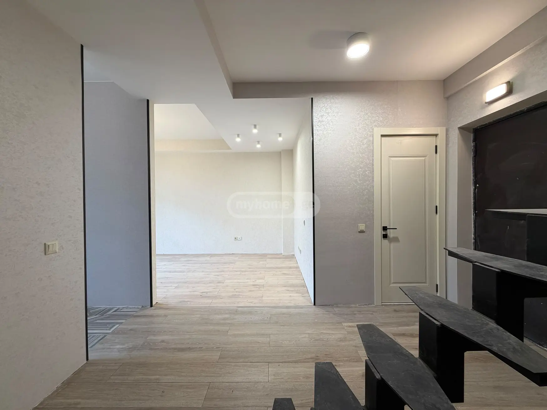 4 Room Apartment For Sale view 8