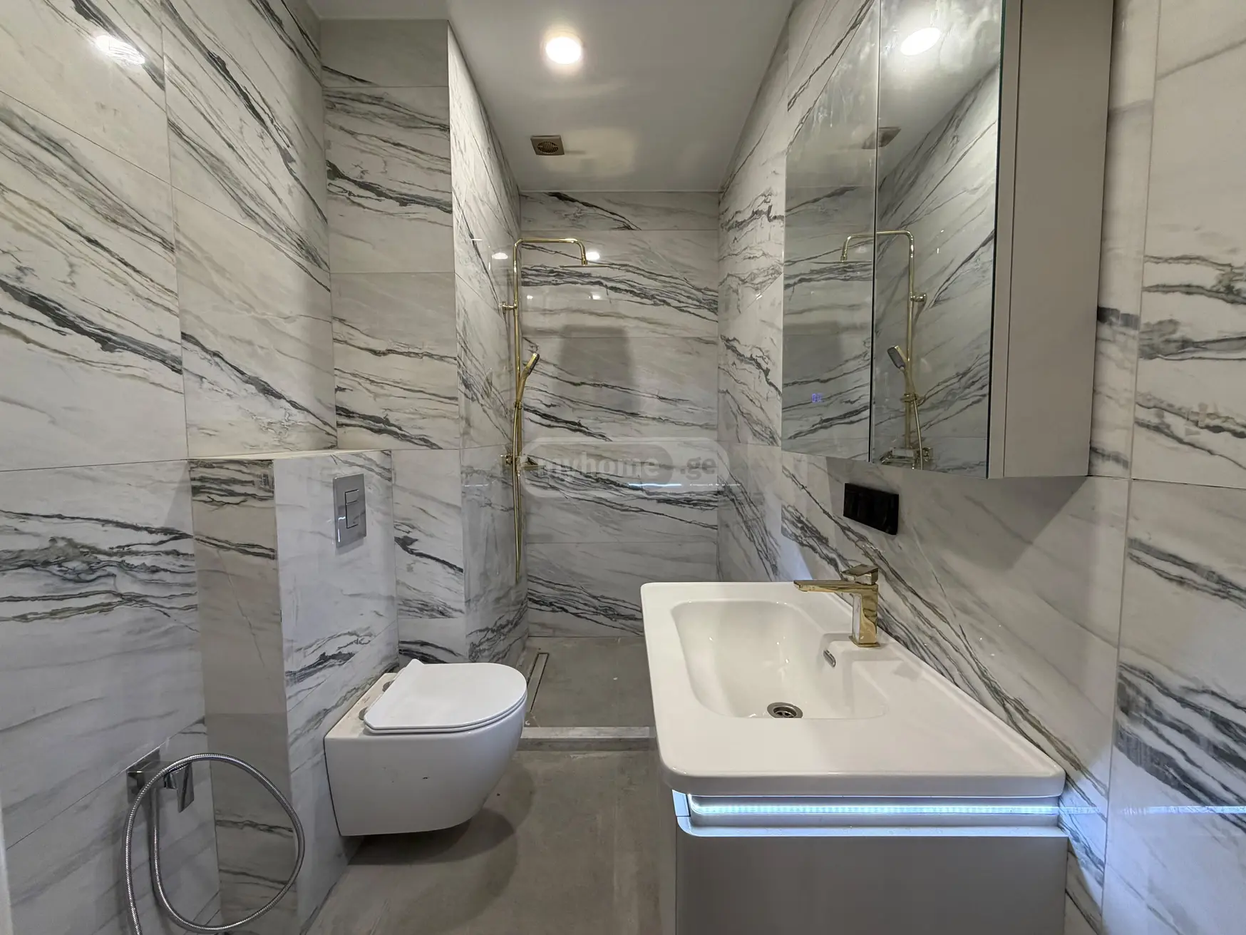 4 Room Apartment For Sale view 9