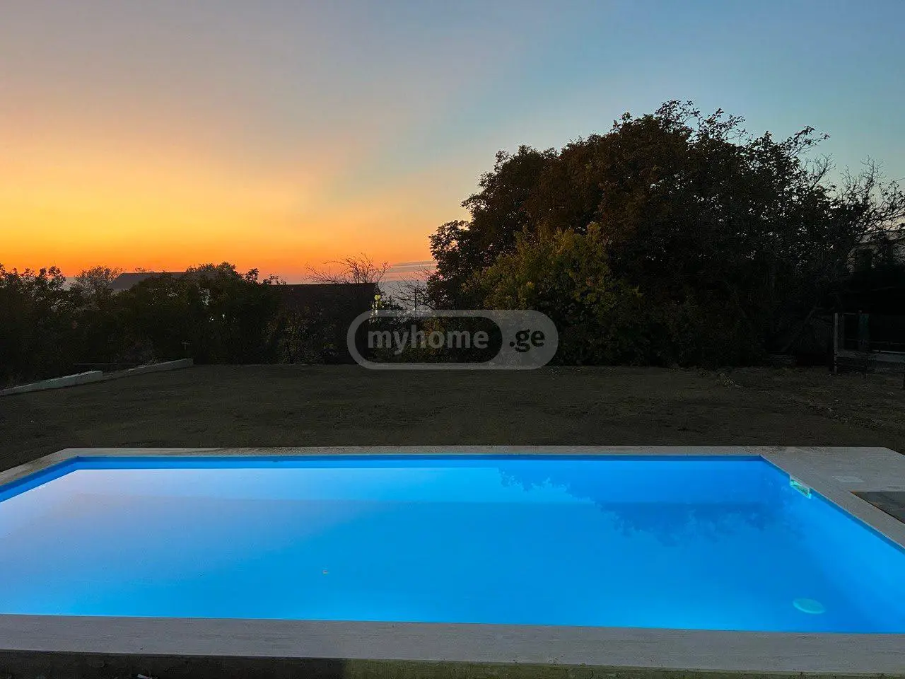 4 Room Private House For Sale view 12