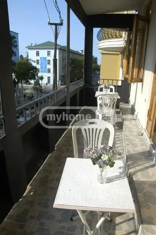 1 Room Apartment Daily Rent In Old Batumi District, In Batumi view 2