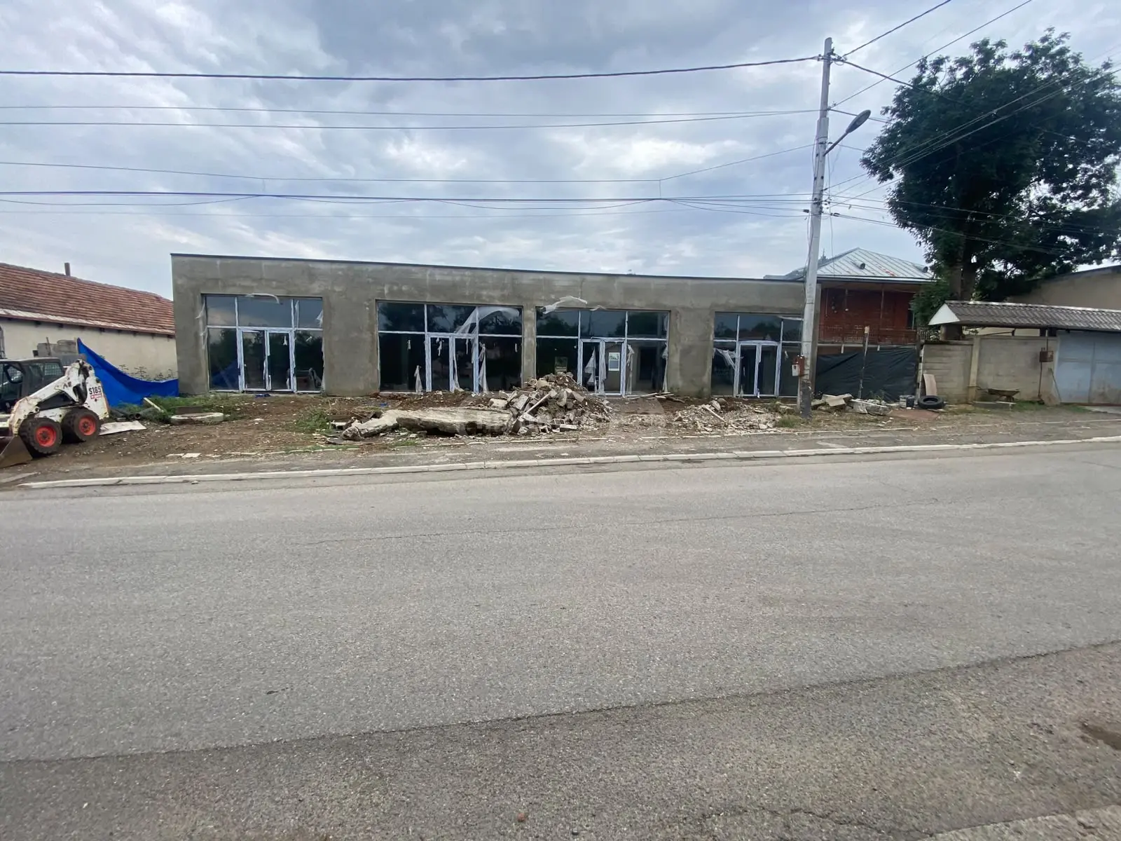 Universal Commercial Area For Rent In Tabakhmela view 3