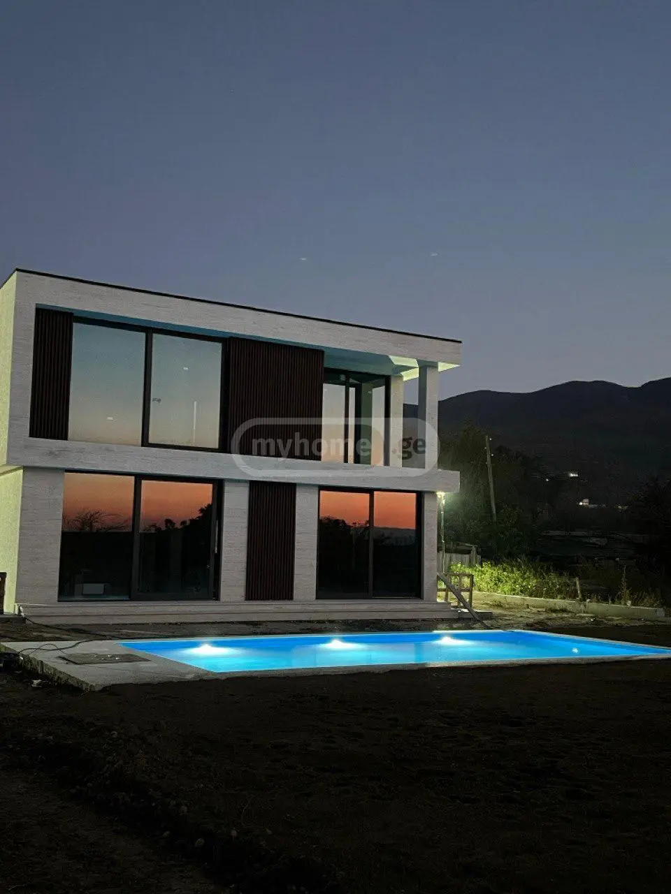 4 Room Private House For Sale view 10