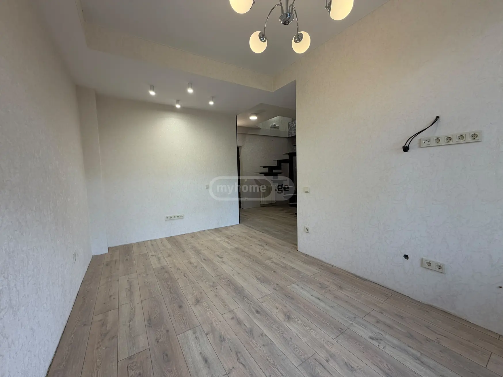 4 Room Apartment For Sale view 7