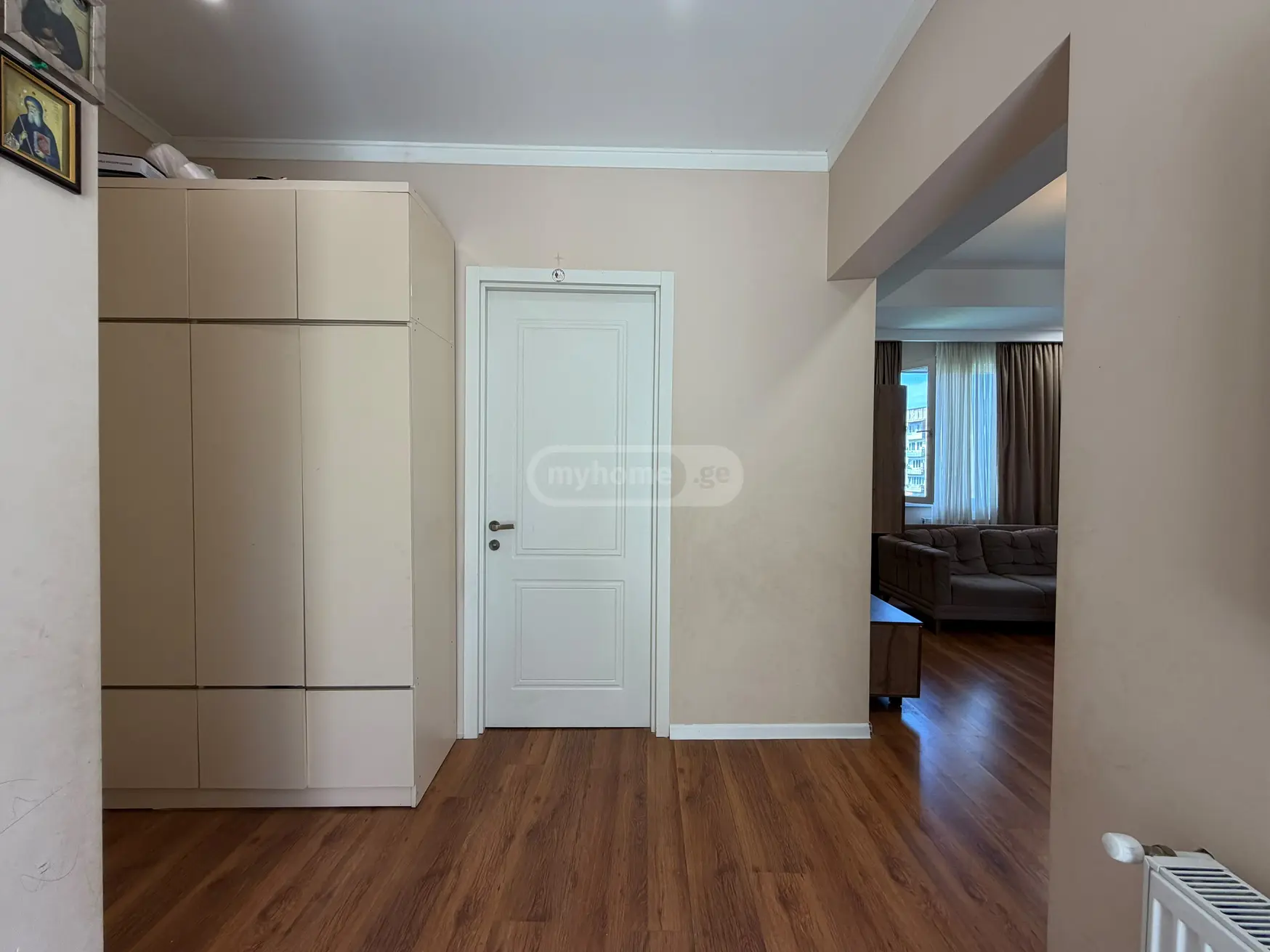6 Room Private House For Sale view 10
