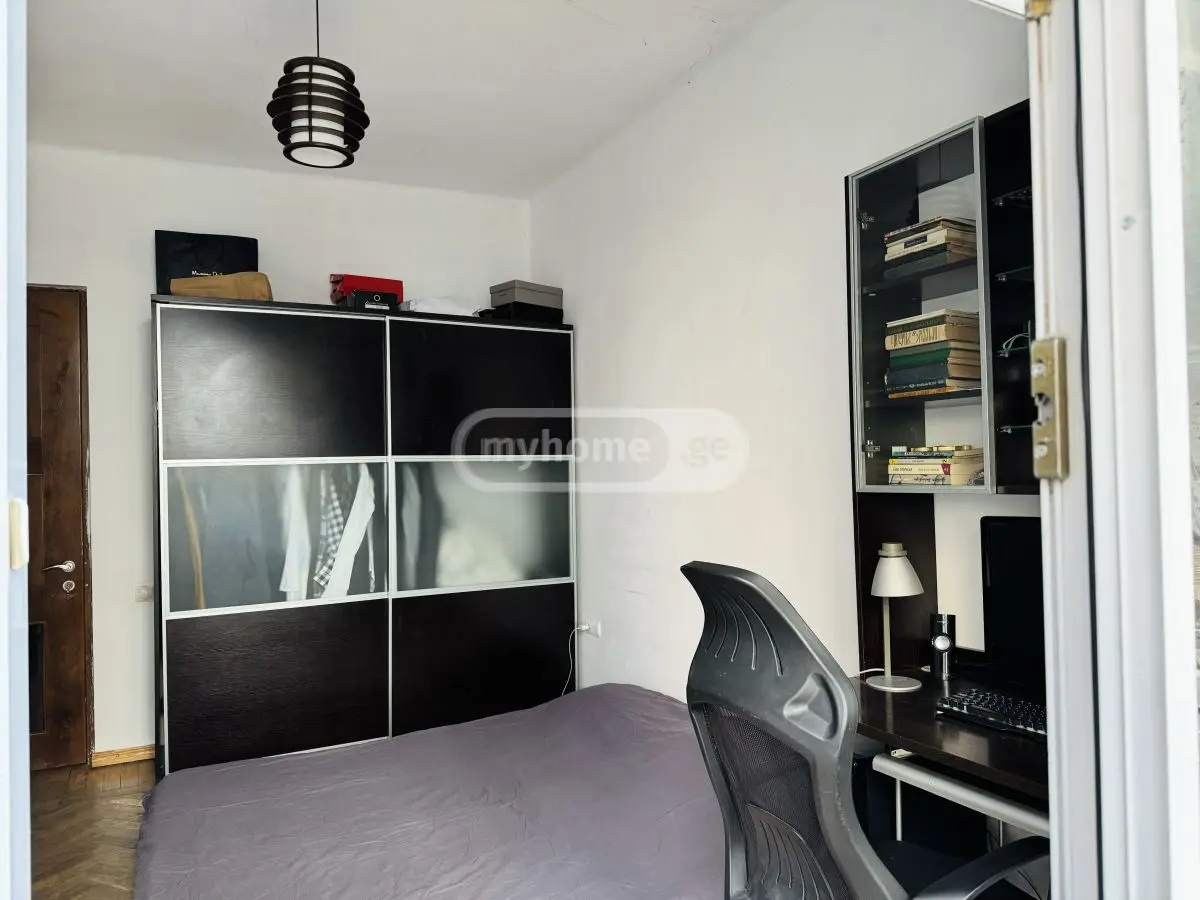 7 Room Apartment For Sale view 5