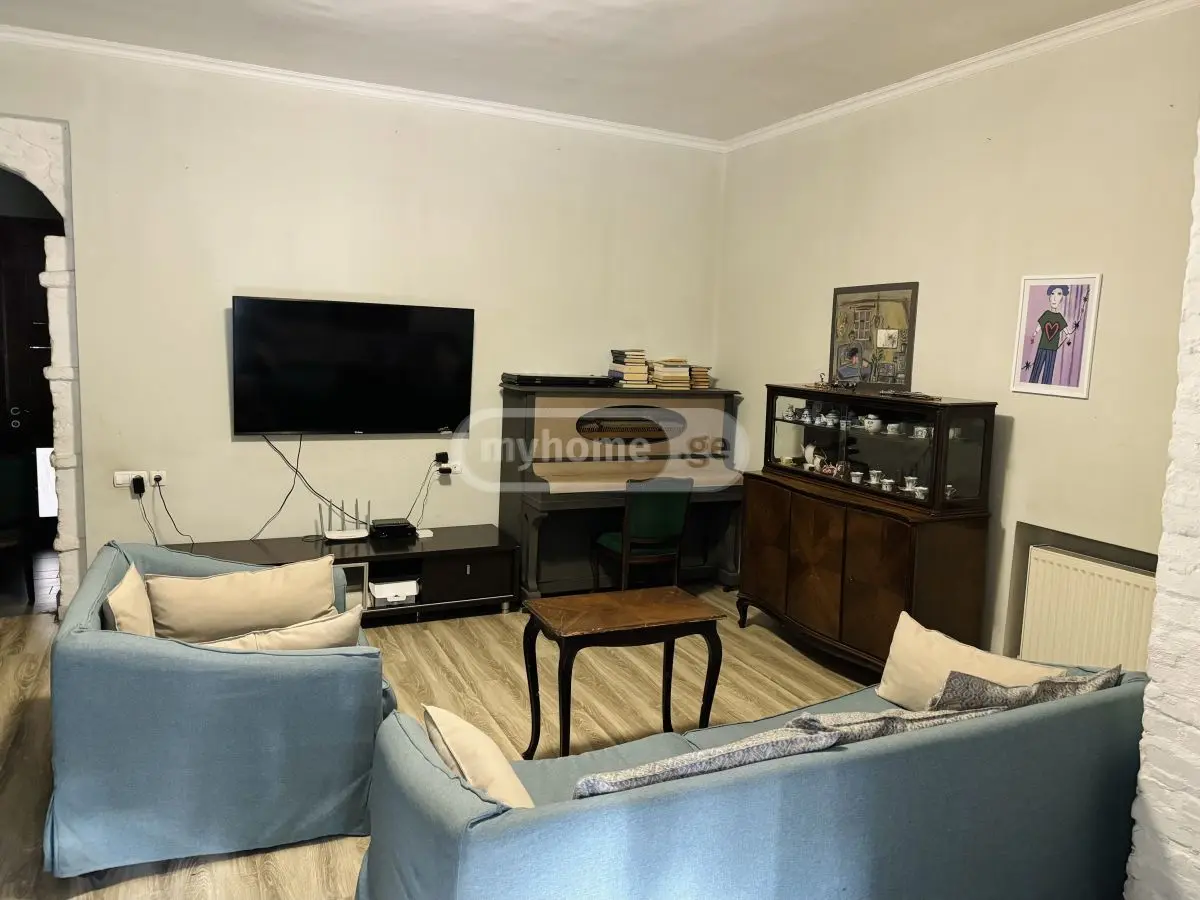 7 Room Apartment For Sale view 3