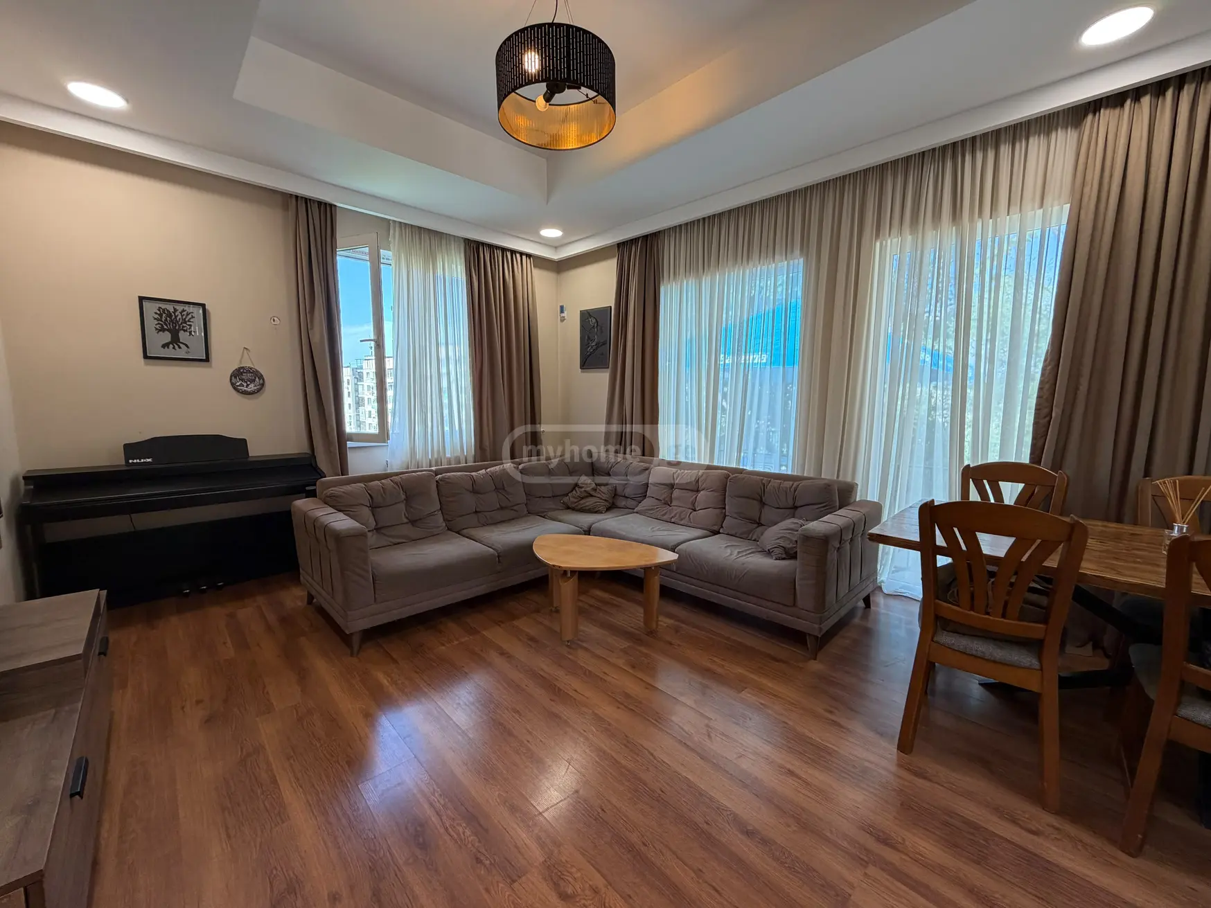 6 Room Private House For Sale view 5