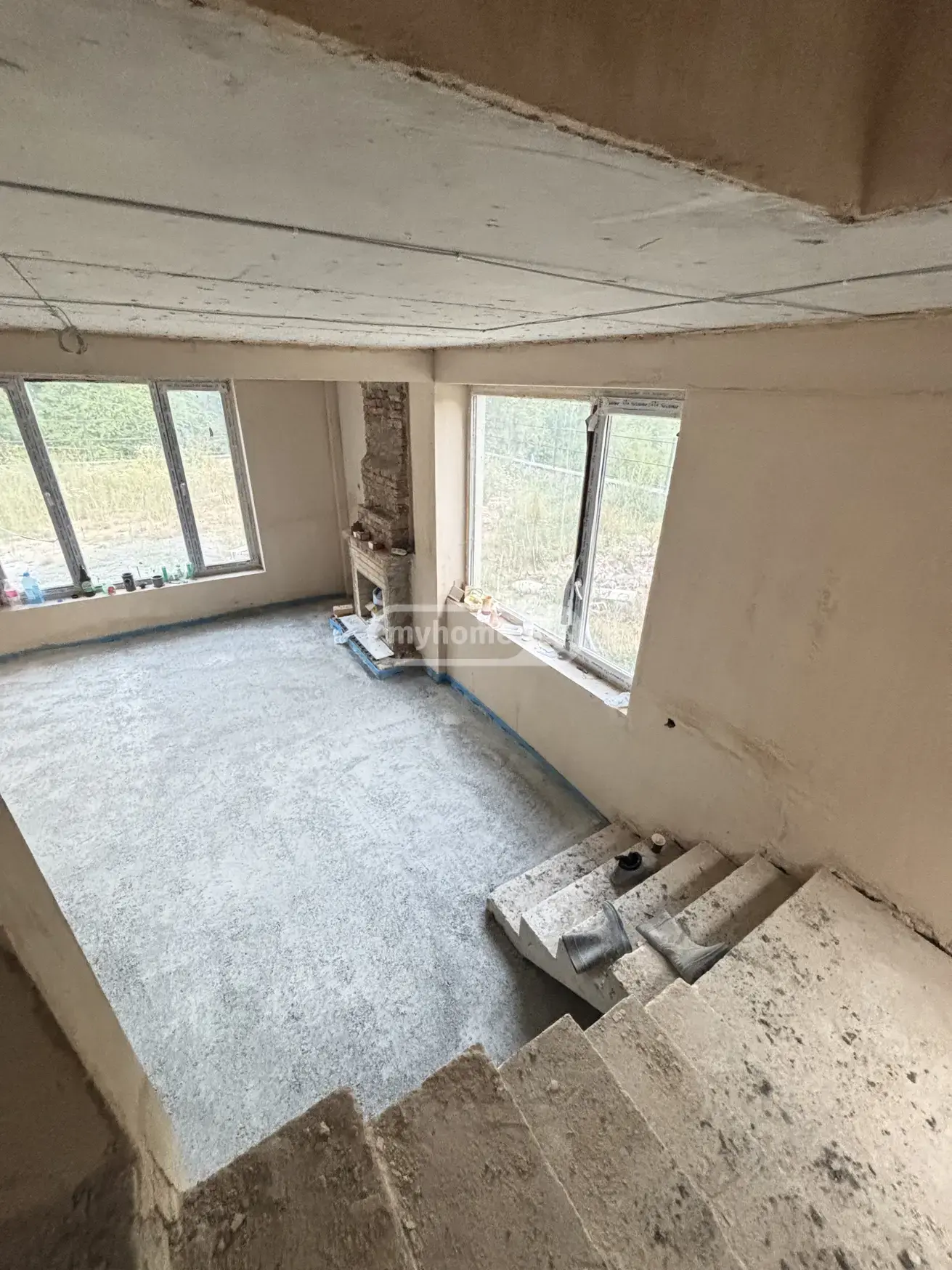 8 Room Private House For Sale view 6