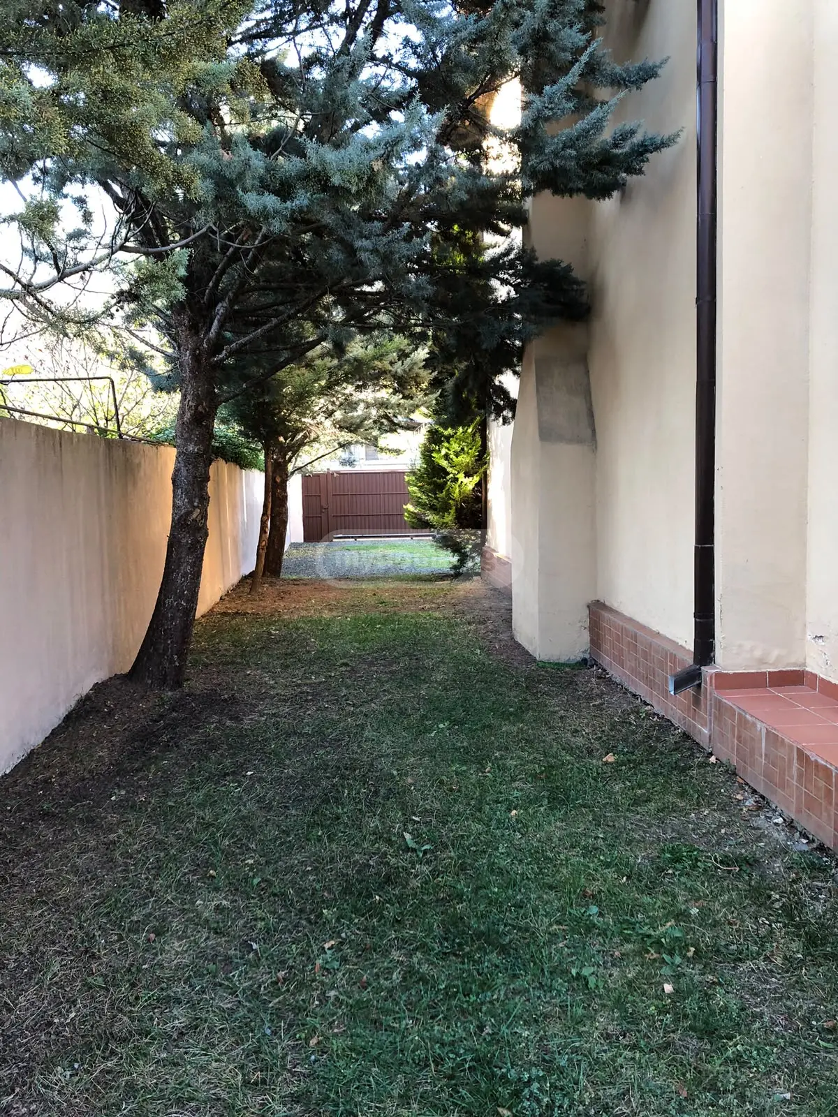 10+ Room Private House For Rent In Tsitelsopeli, In Dusheti Municipality view 9