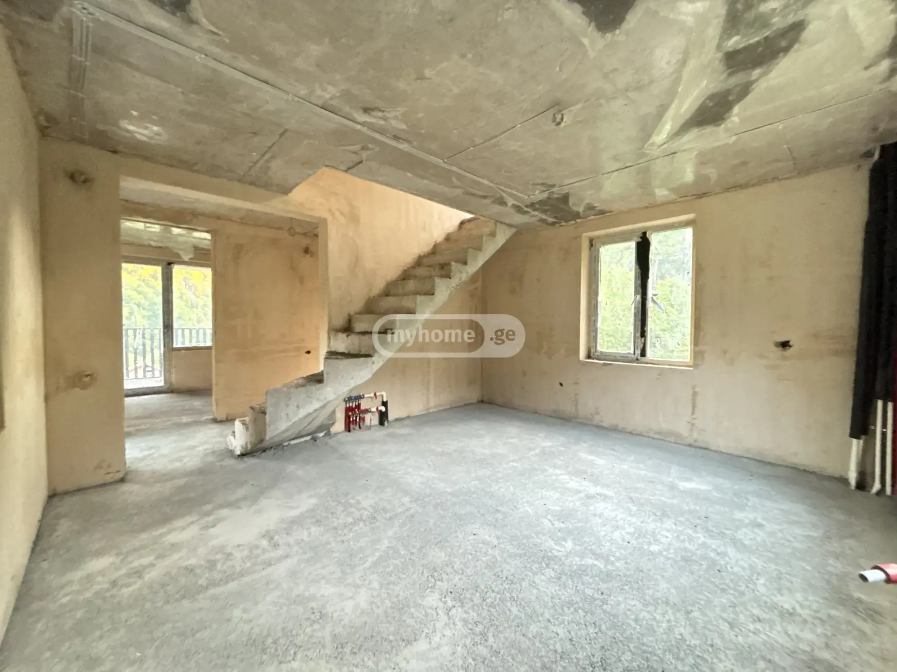 8 Room Private House For Sale view 9