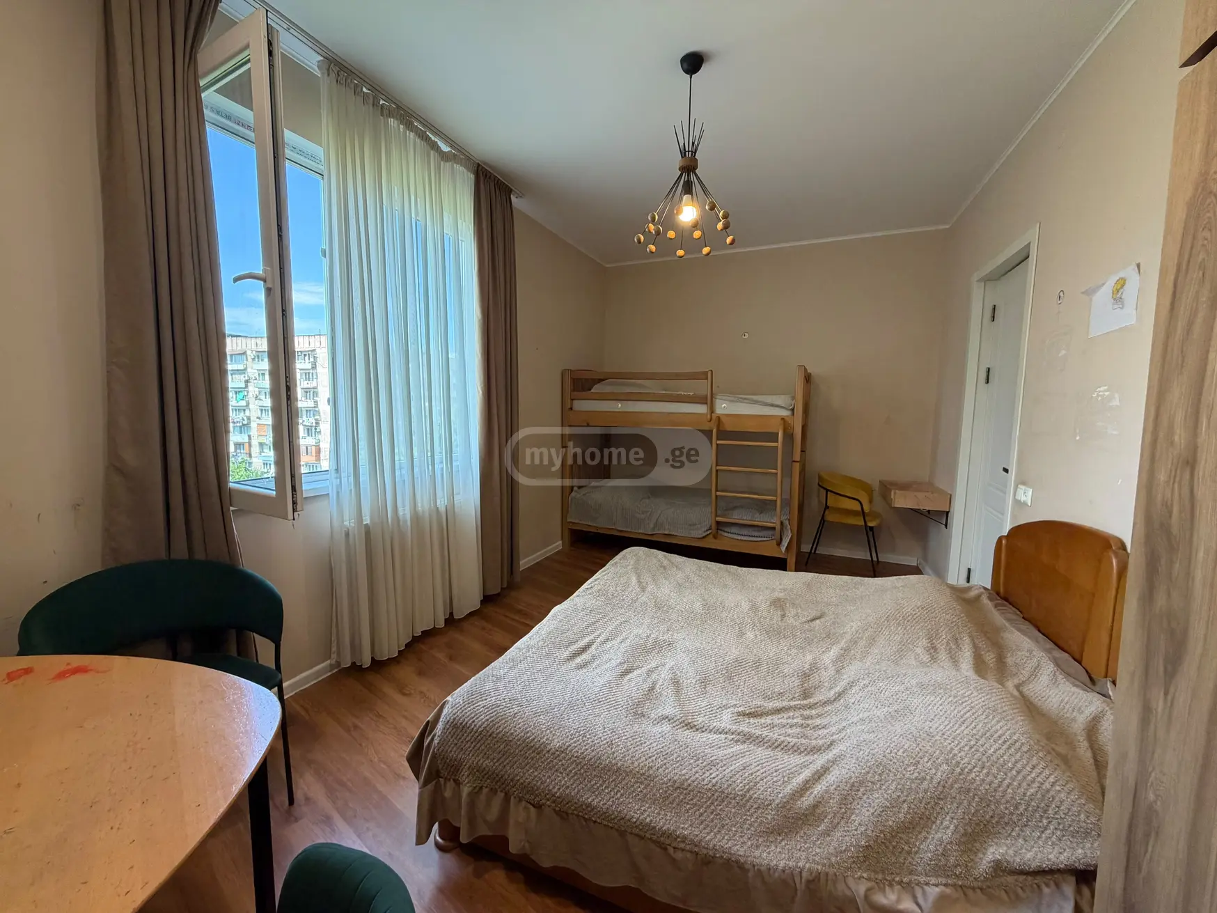 6 Room Private House For Sale view 9