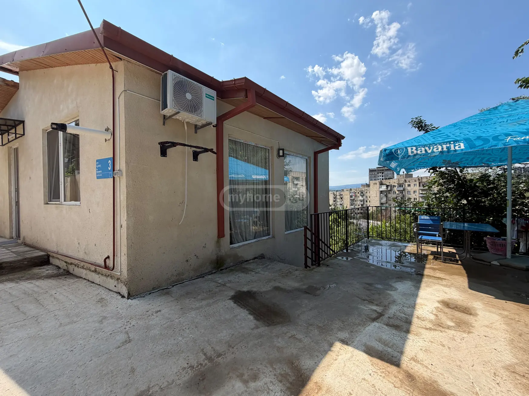 6 Room Private House For Sale view 1