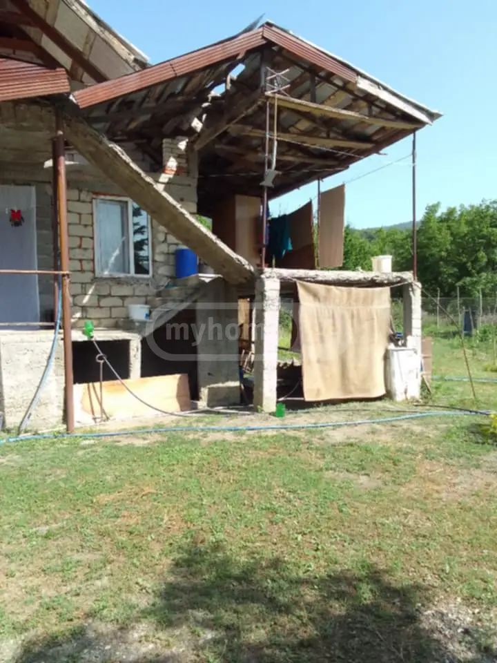 3 Room Private House For Sale view 2