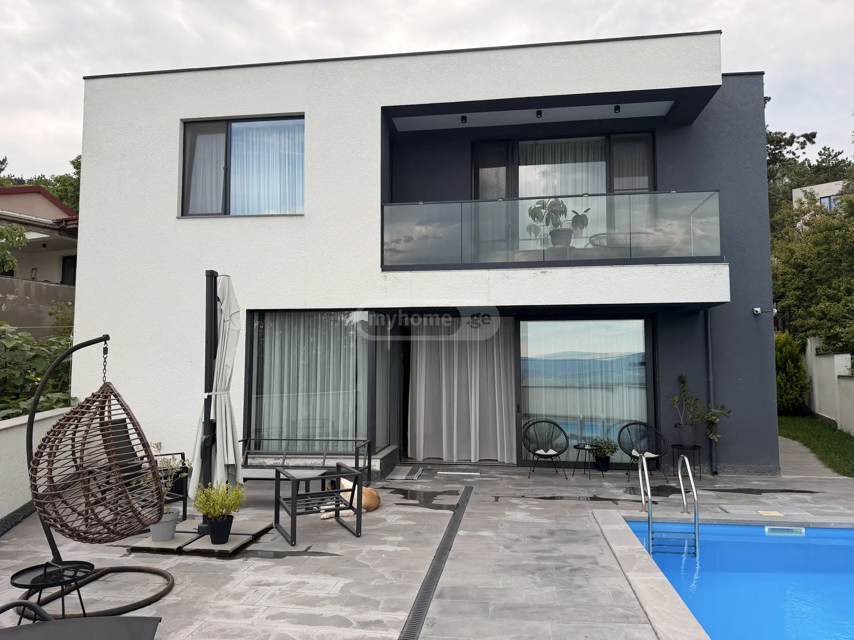 6 Room Private House For Sale view 16