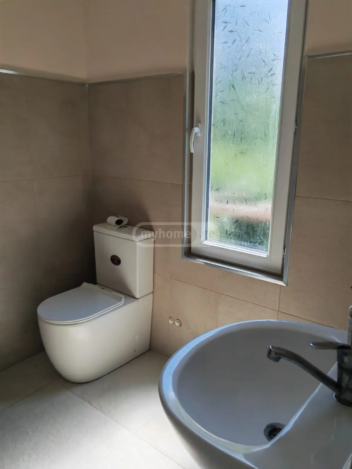 6 Room Private House For Rent In Gori view 4