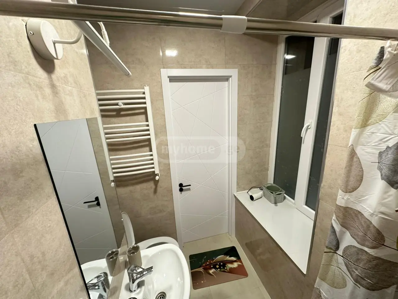 4 Room Apartment Daily Rent In Chugureti view 8