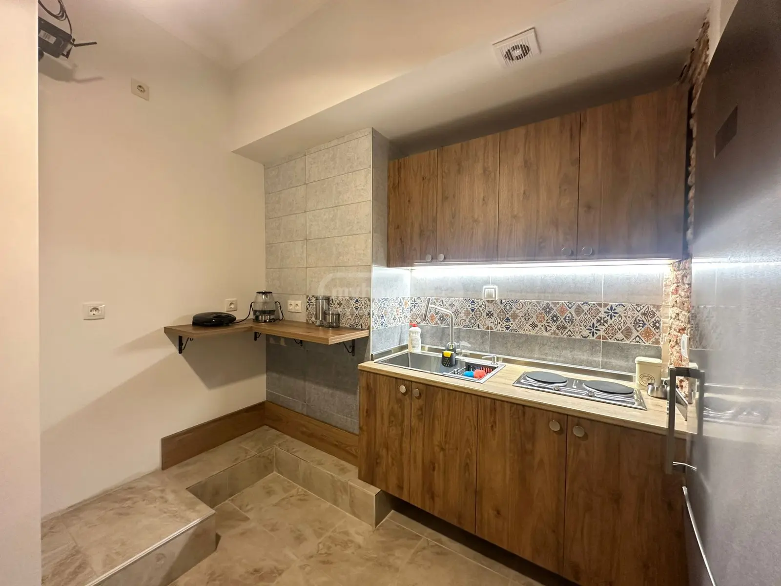 4 Room Apartment Daily Rent In Chugureti view 1
