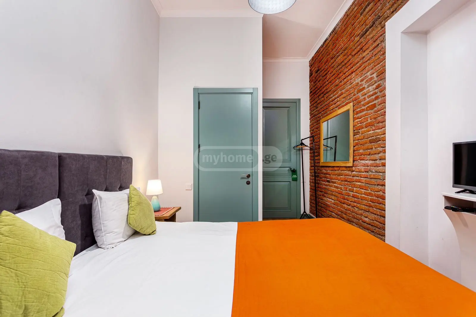 6 Room Hotel For Sale view 4