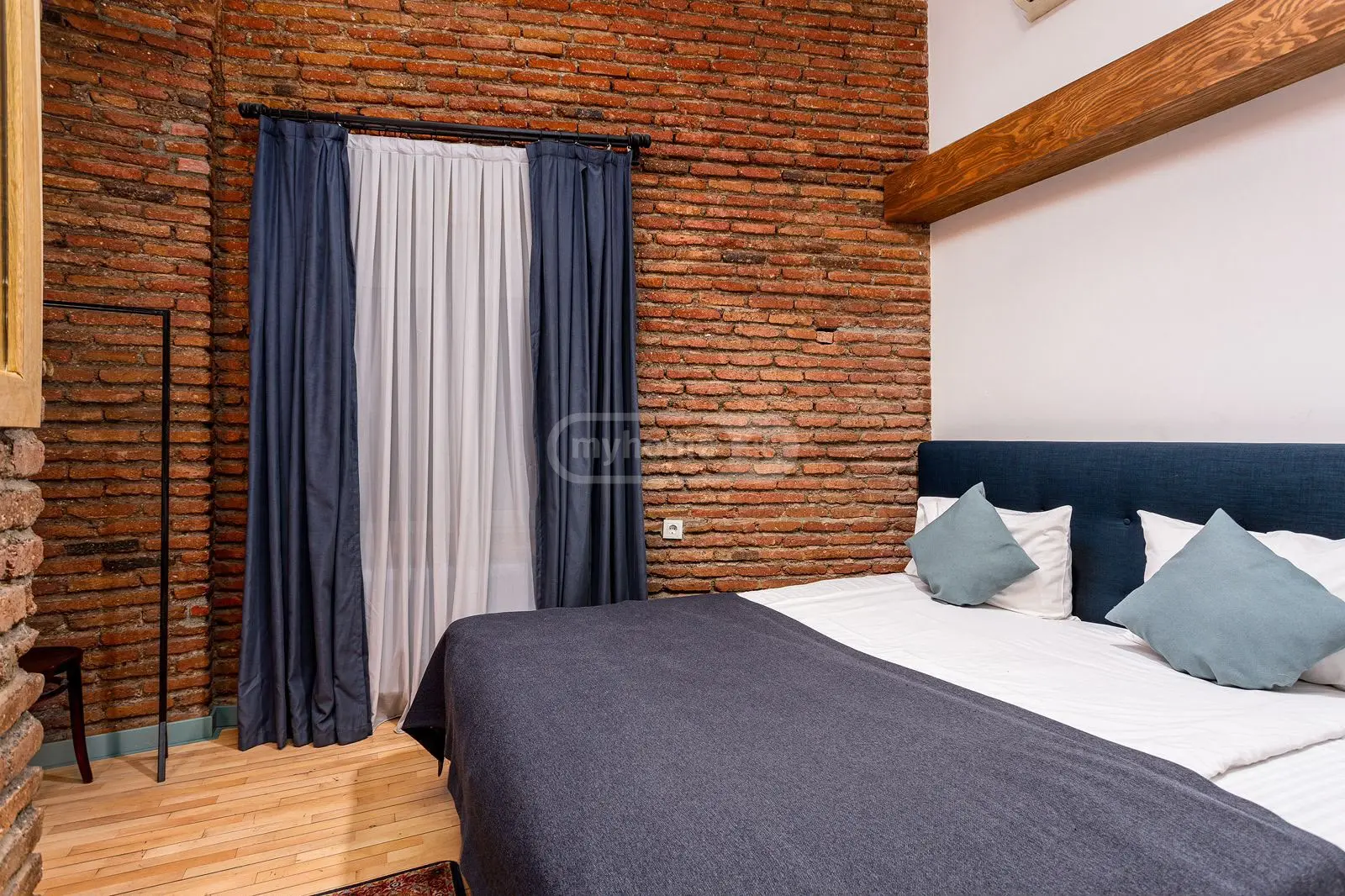 6 Room Hotel For Sale view 7