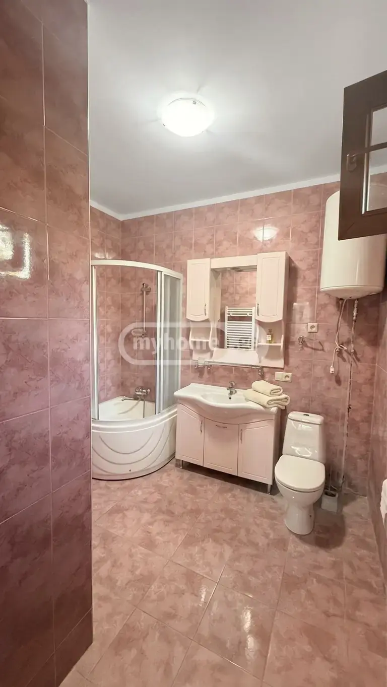 8 Room Private House For Rent In Saguramo, In Mtskheta Municipality view 4