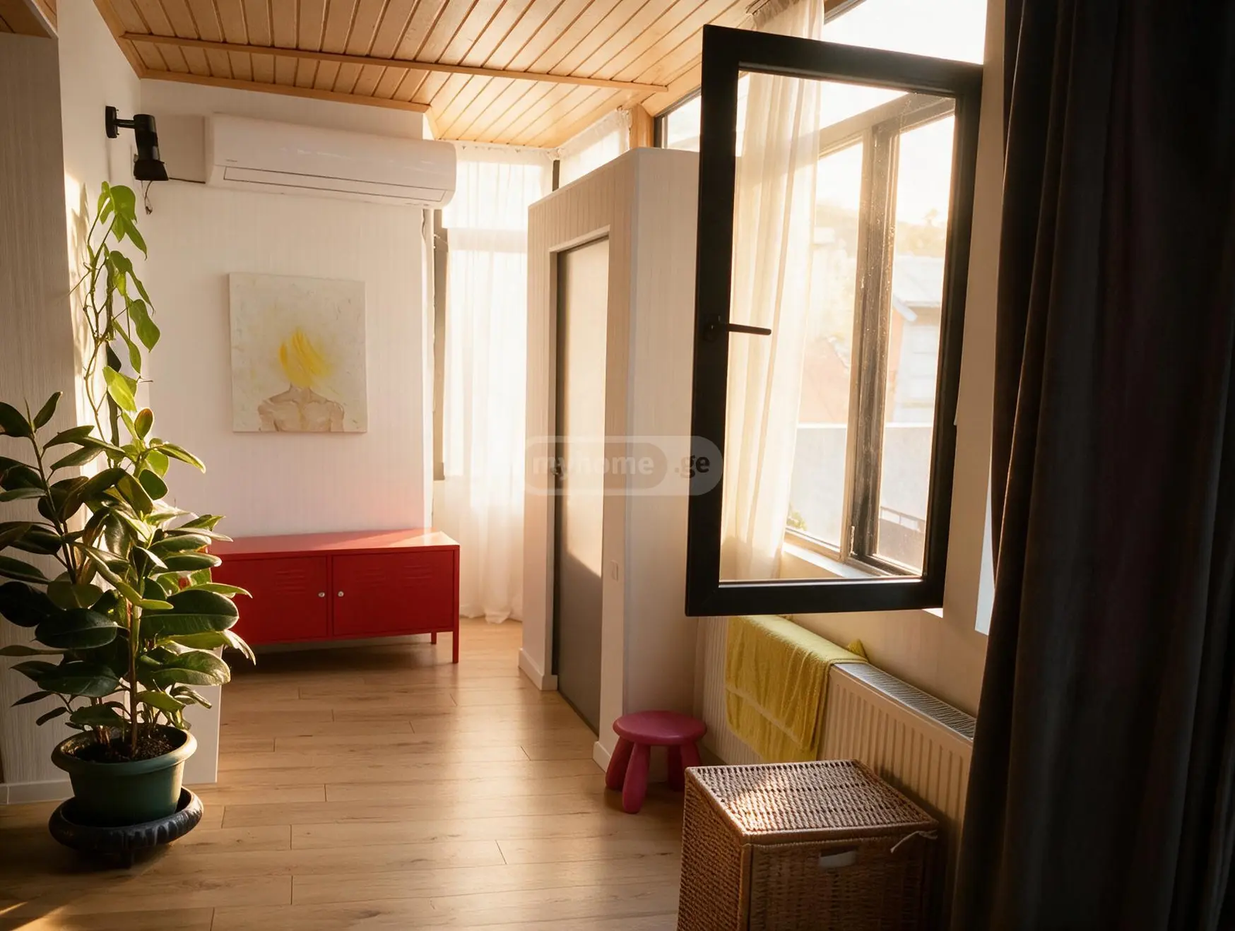 6 Room Private House For Sale view 8