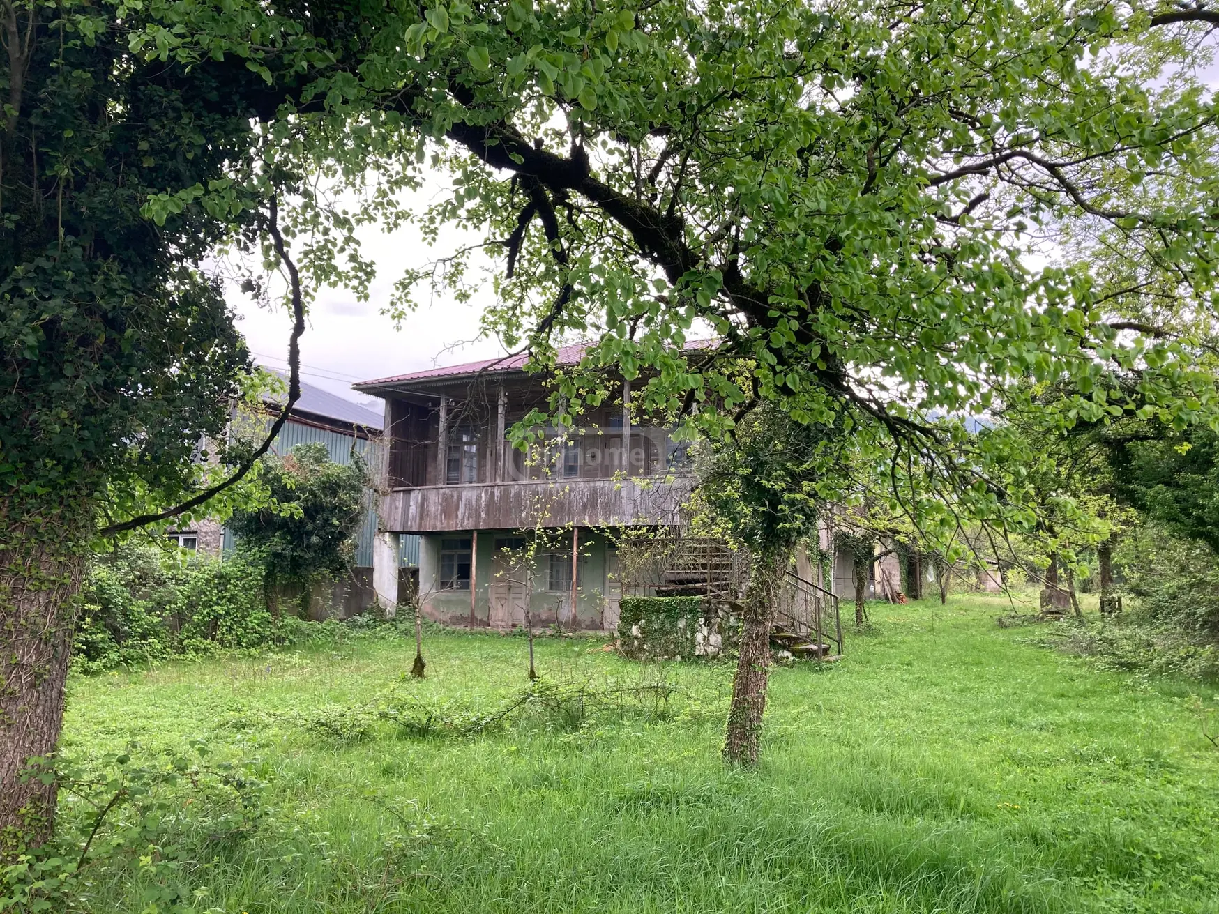 7 Room Private House For Sale view 1