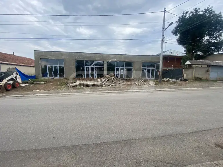 Universal Commercial Area For Rent In Tabakhmela view 3