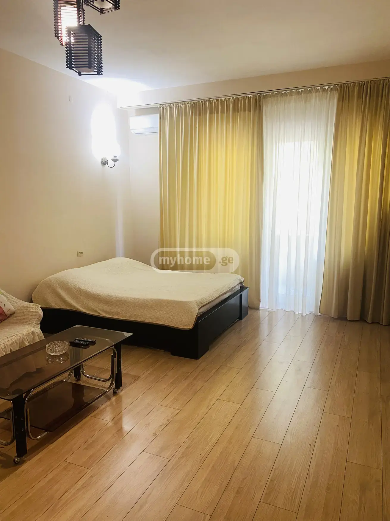 10+ Room Apartment For Sale In Vera view 1