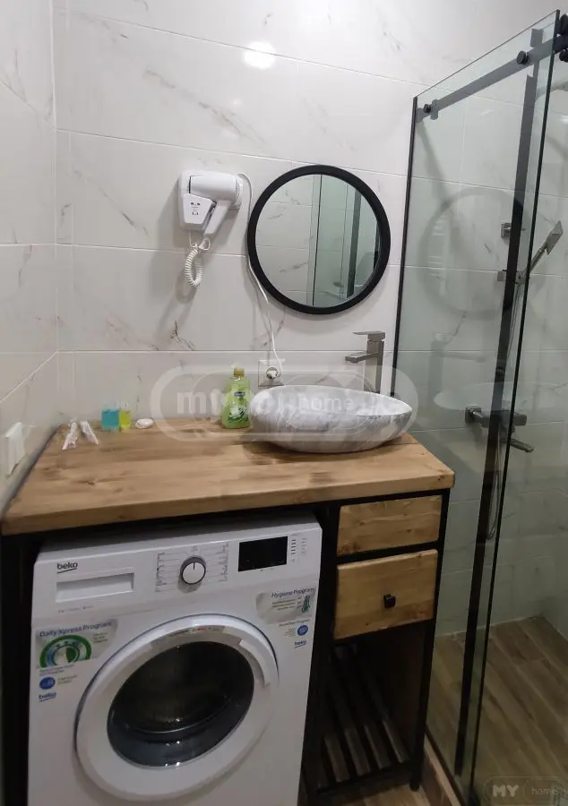 2 Room Apartment Daily Rent In Ortachala view 5
