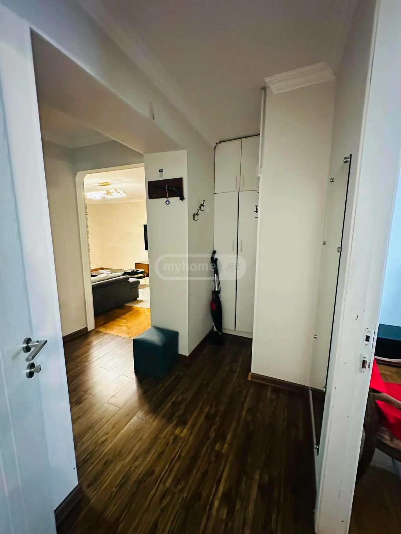 5 Room Apartment Daily Rent In Batumi view 3