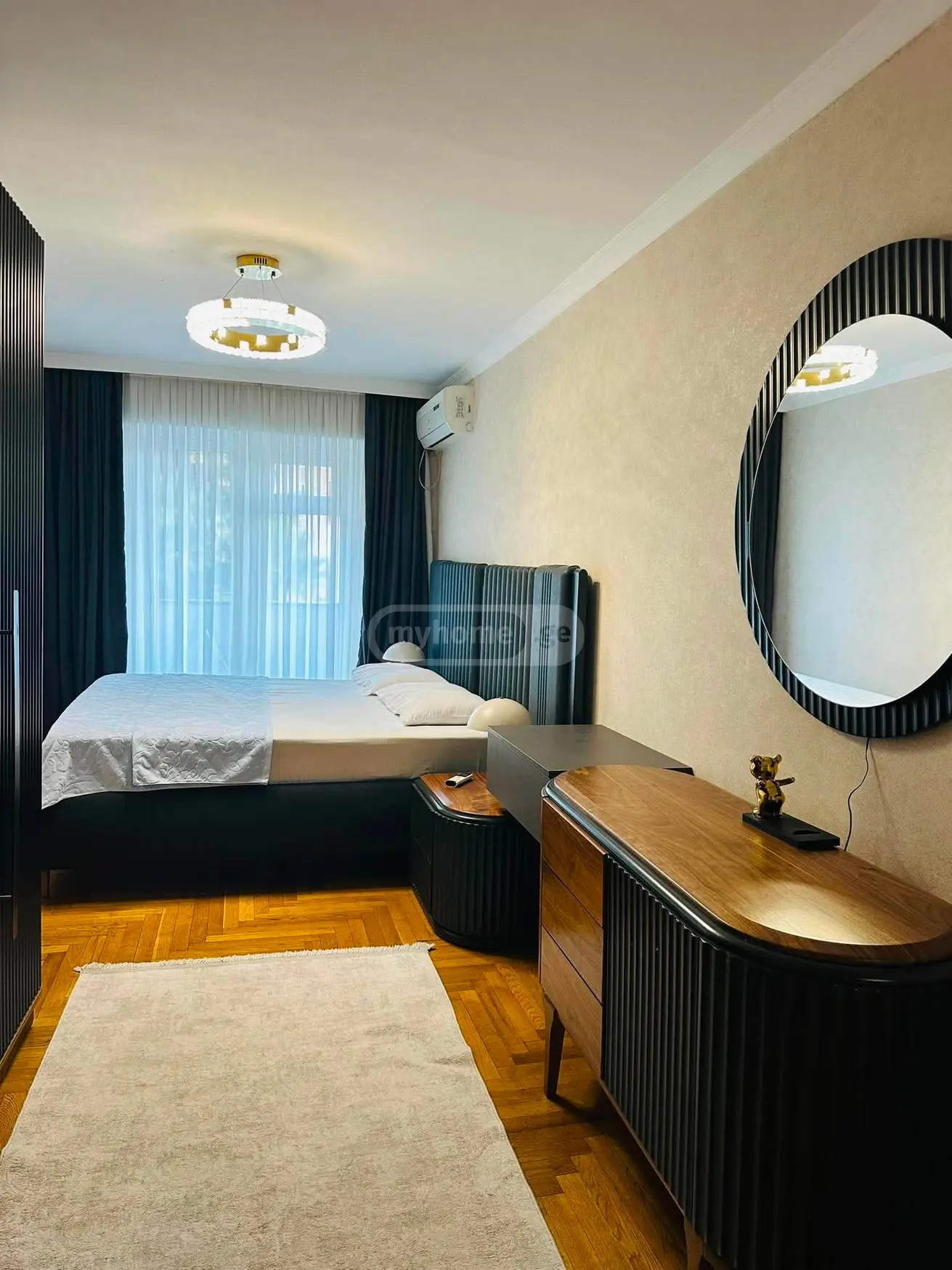 5 Room Apartment Daily Rent In Batumi view 1