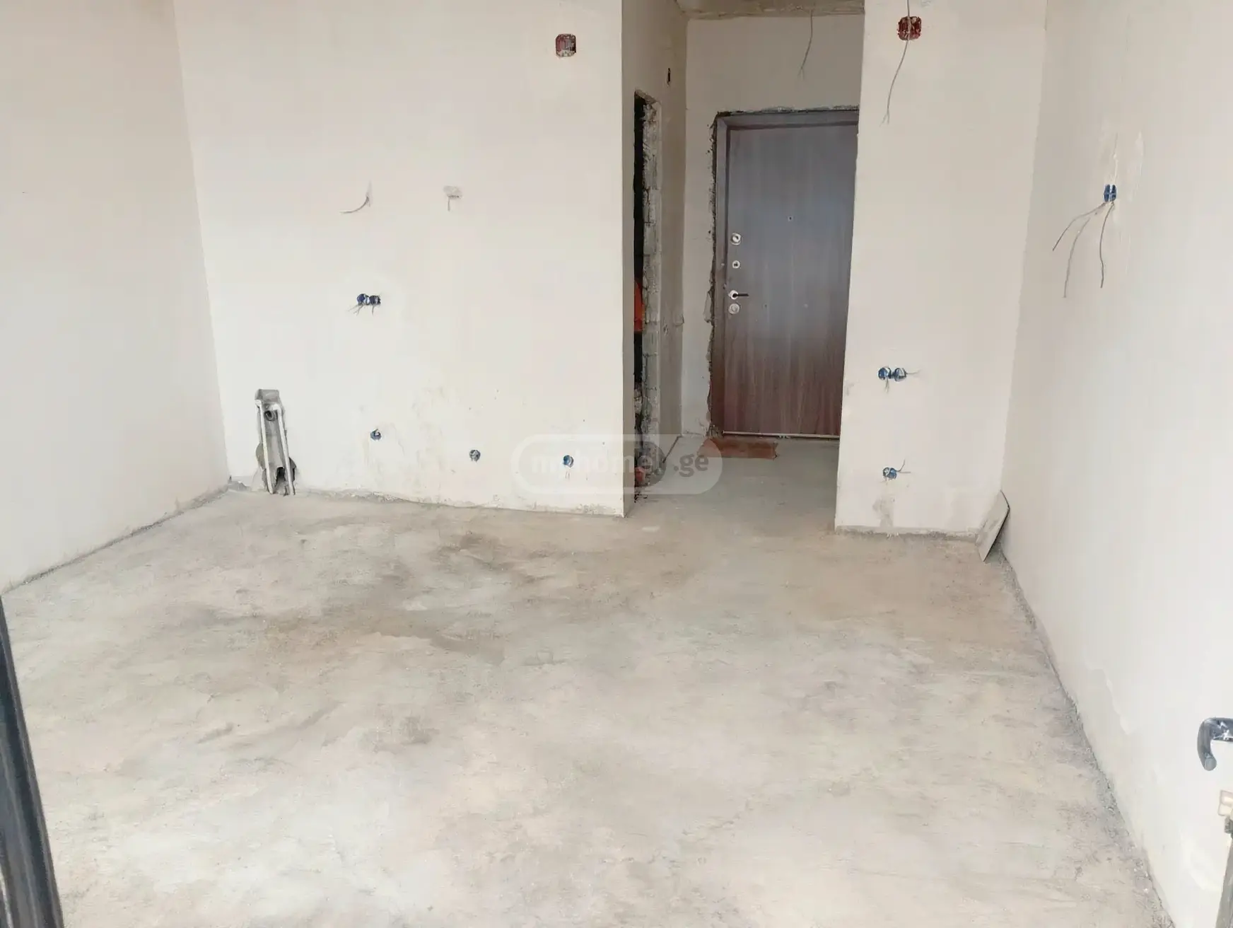 Studio Apartment For Sale view 11