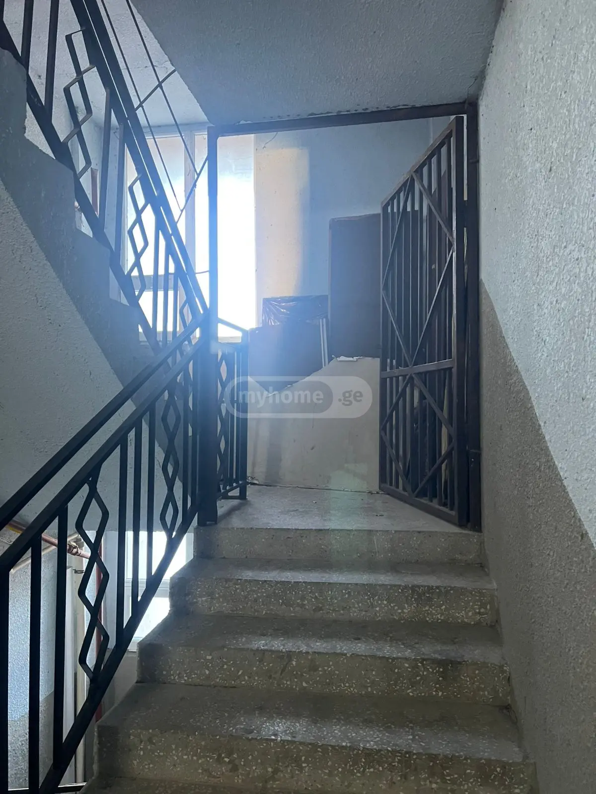5 Room Apartment For Sale view 2