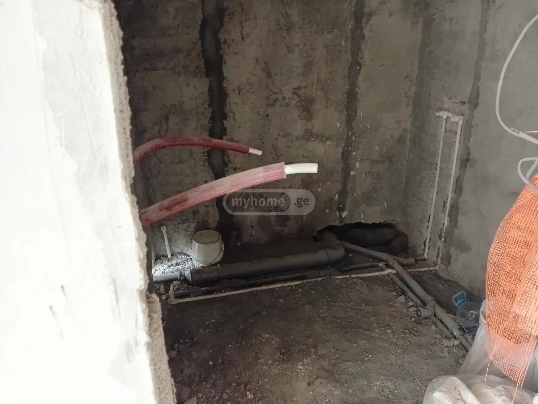 Studio Apartment For Sale view 8