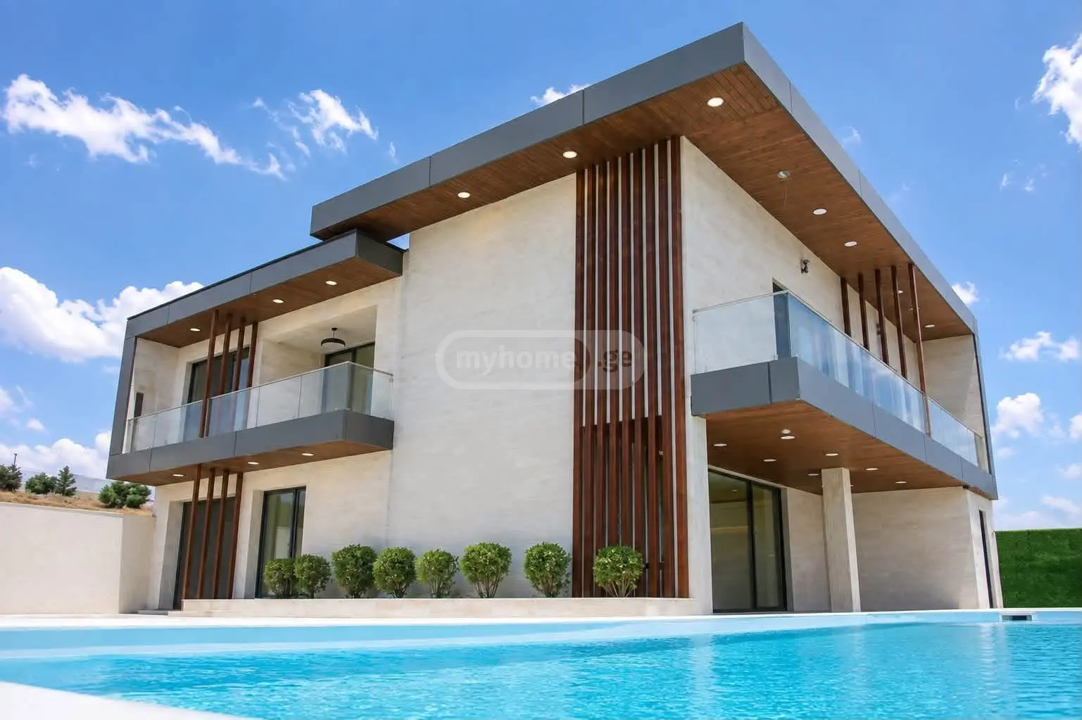 6 Room Private House For Rent In Mtatsminda view 2