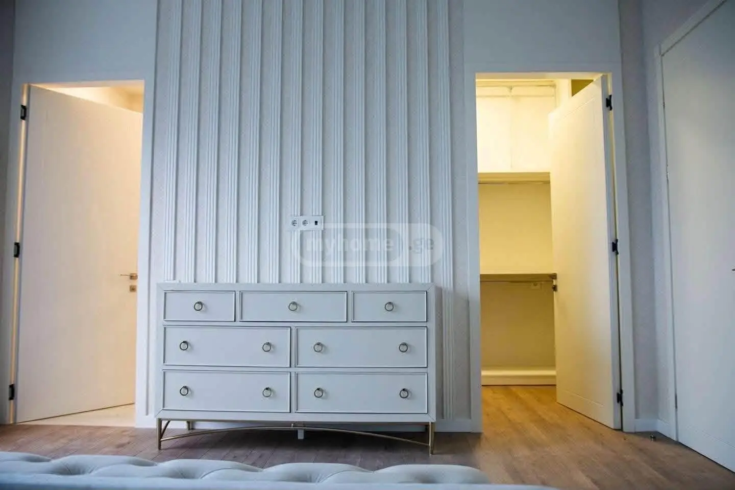 6 Room Private House For Rent In Mtatsminda view 12