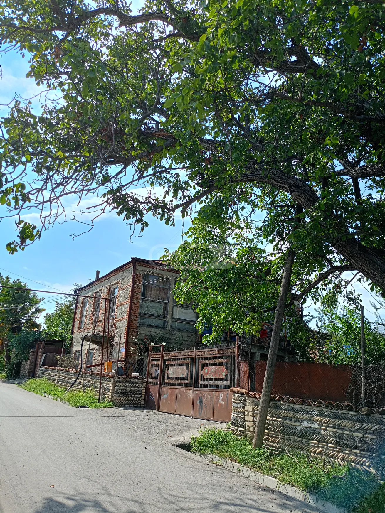 5 Room Private House For Sale view 1