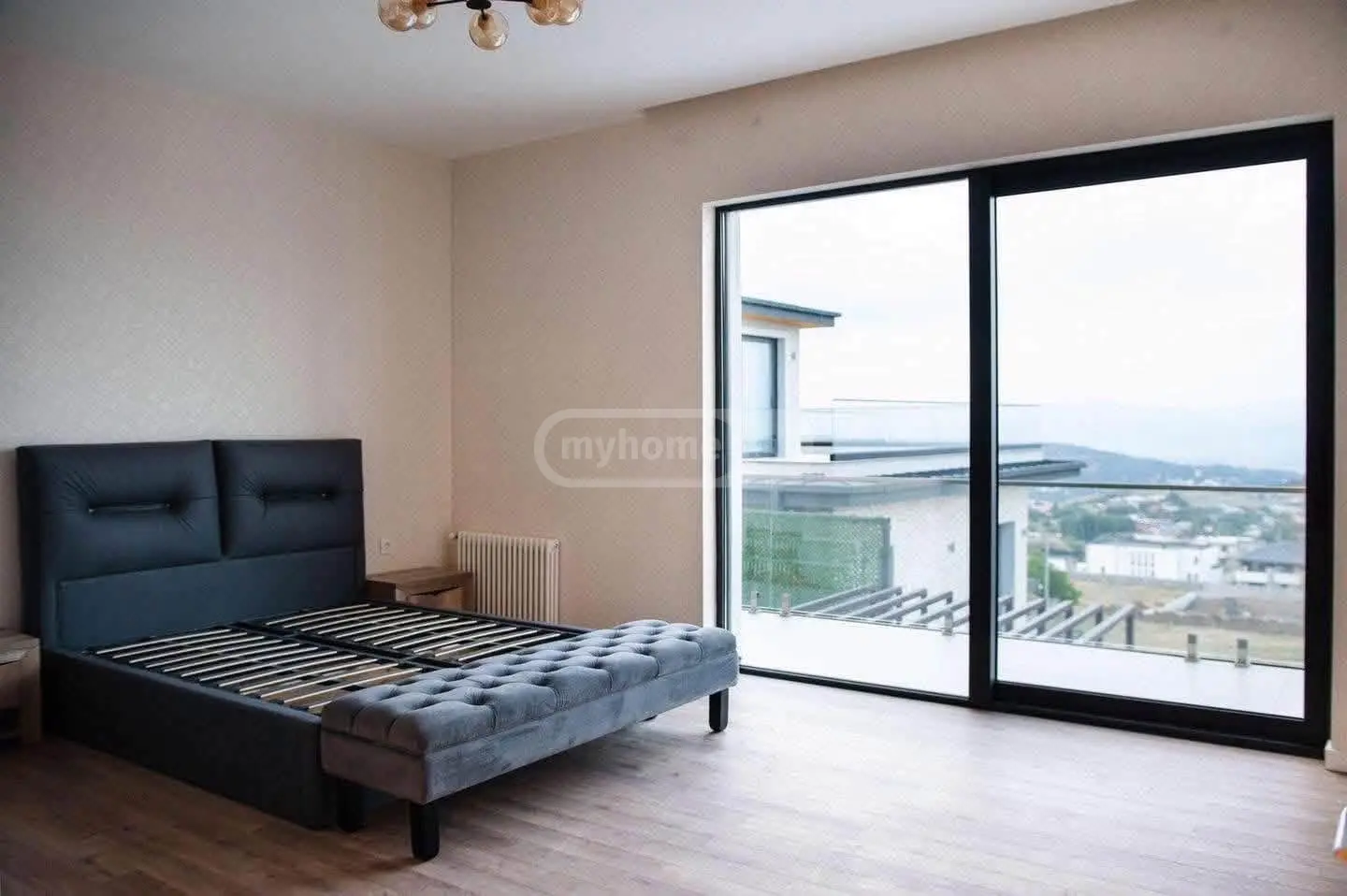 6 Room Private House For Rent In Mtatsminda view 15