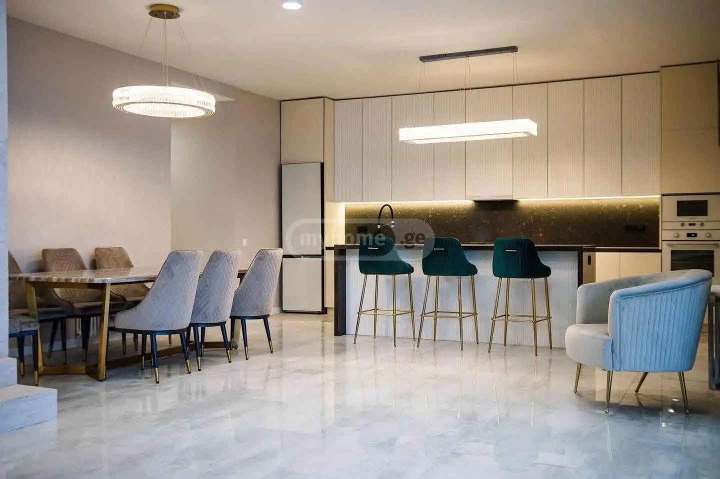 6 Room Private House For Rent In Mtatsminda view 11