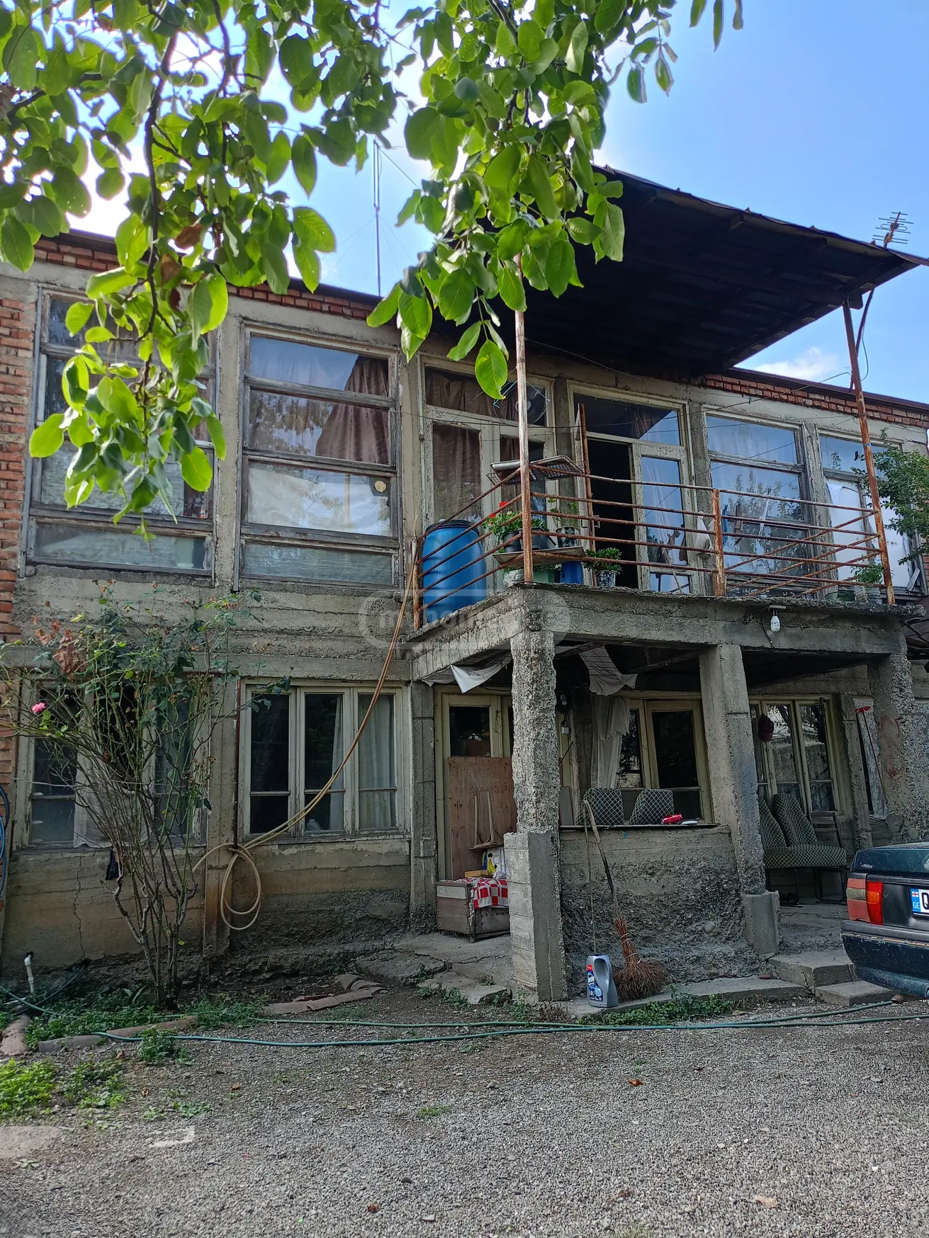 5 Room Private House For Sale view 2