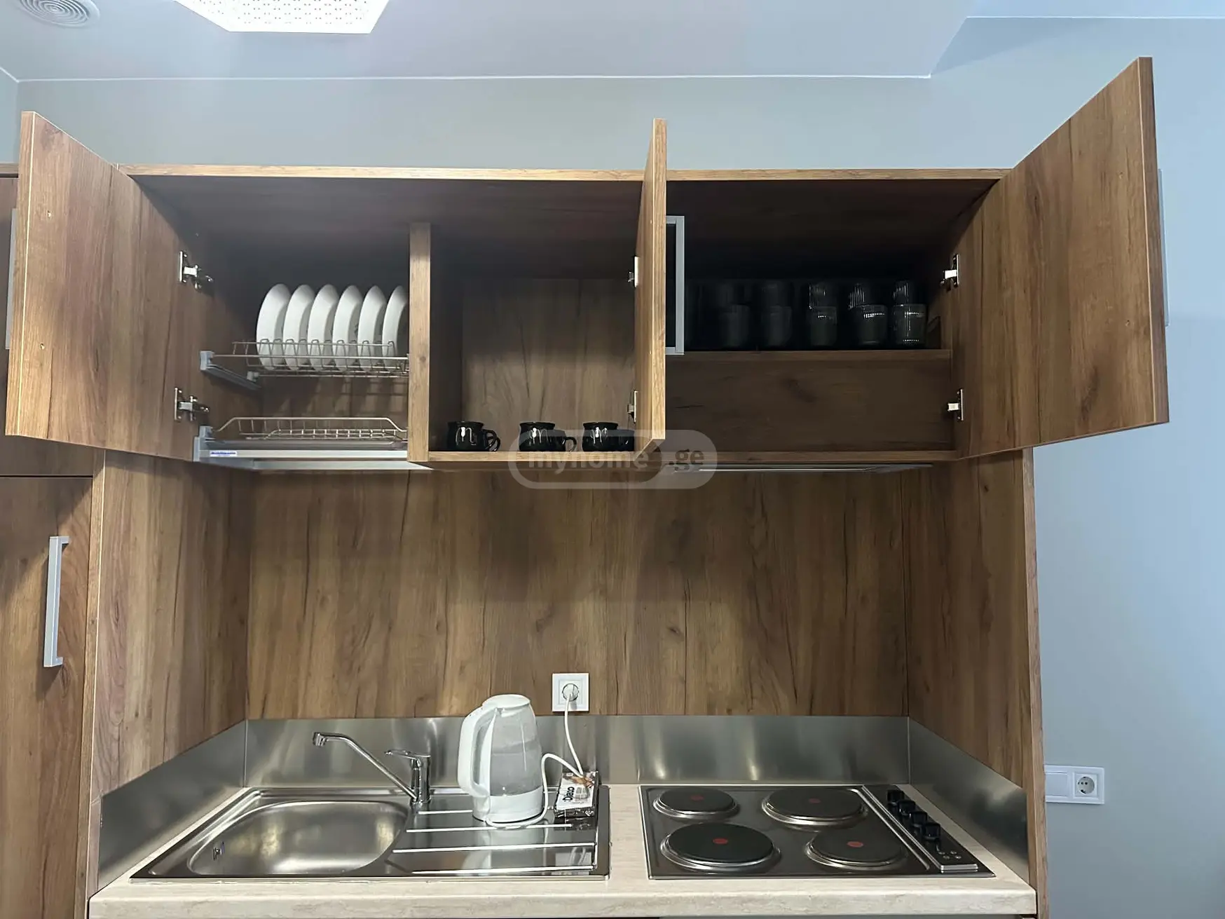 3 Room Apartment Daily Rent In Kakhabri District, In Batumi view 8