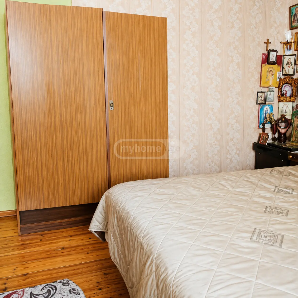 4 Room Private House For Sale view 9