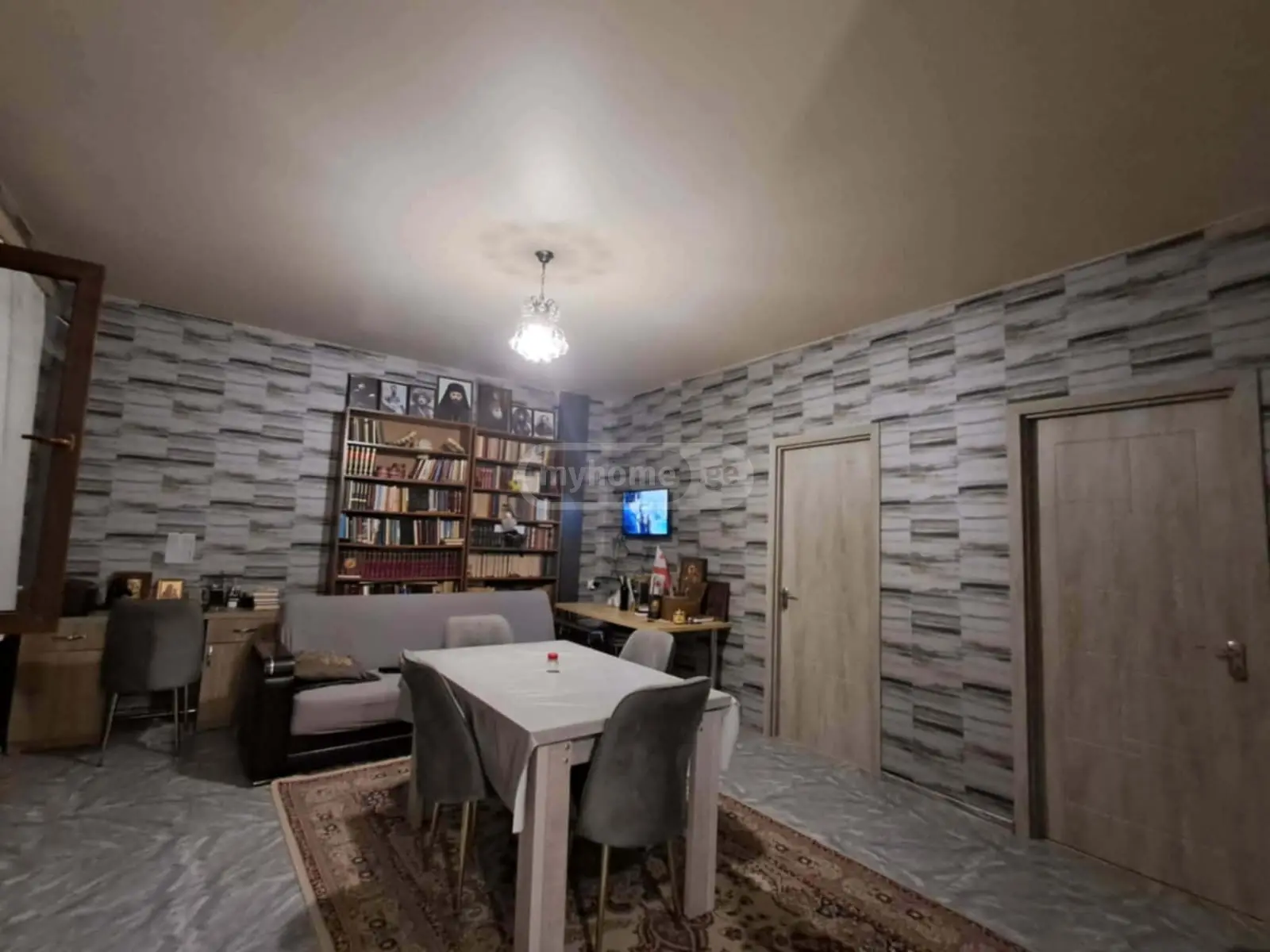3 Room Private House For Sale view 5