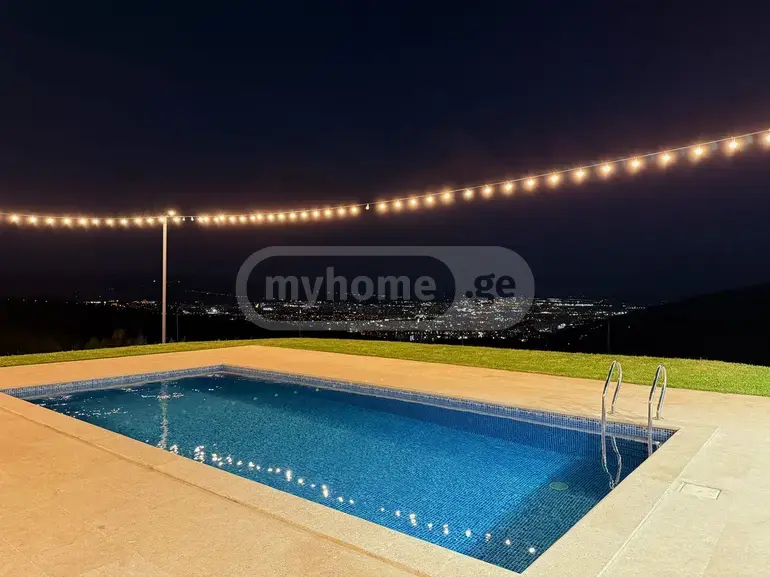 5 Room Country House Daily Rent In Sololaki view 3