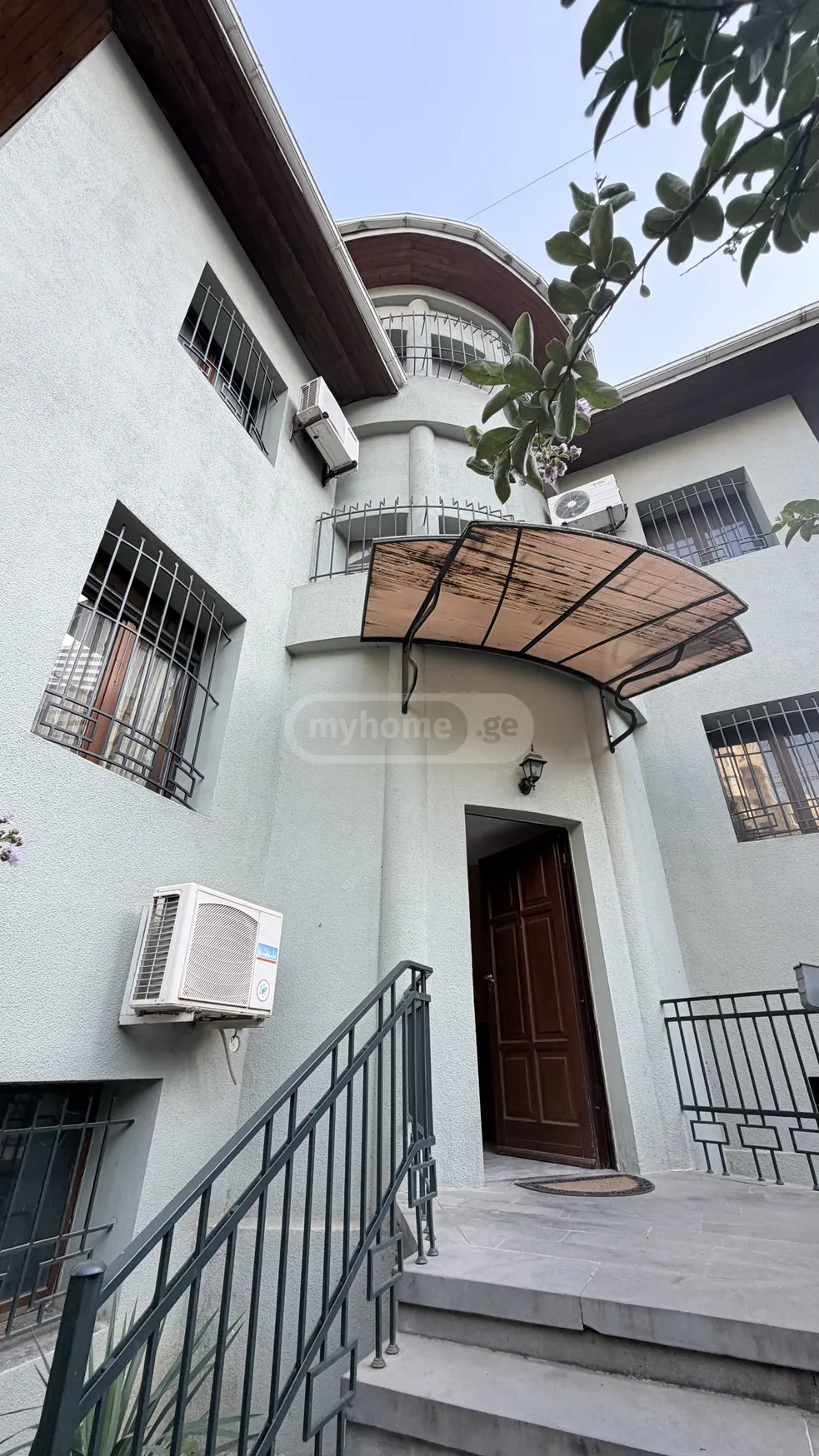 9 Room Private House For Sale view 11