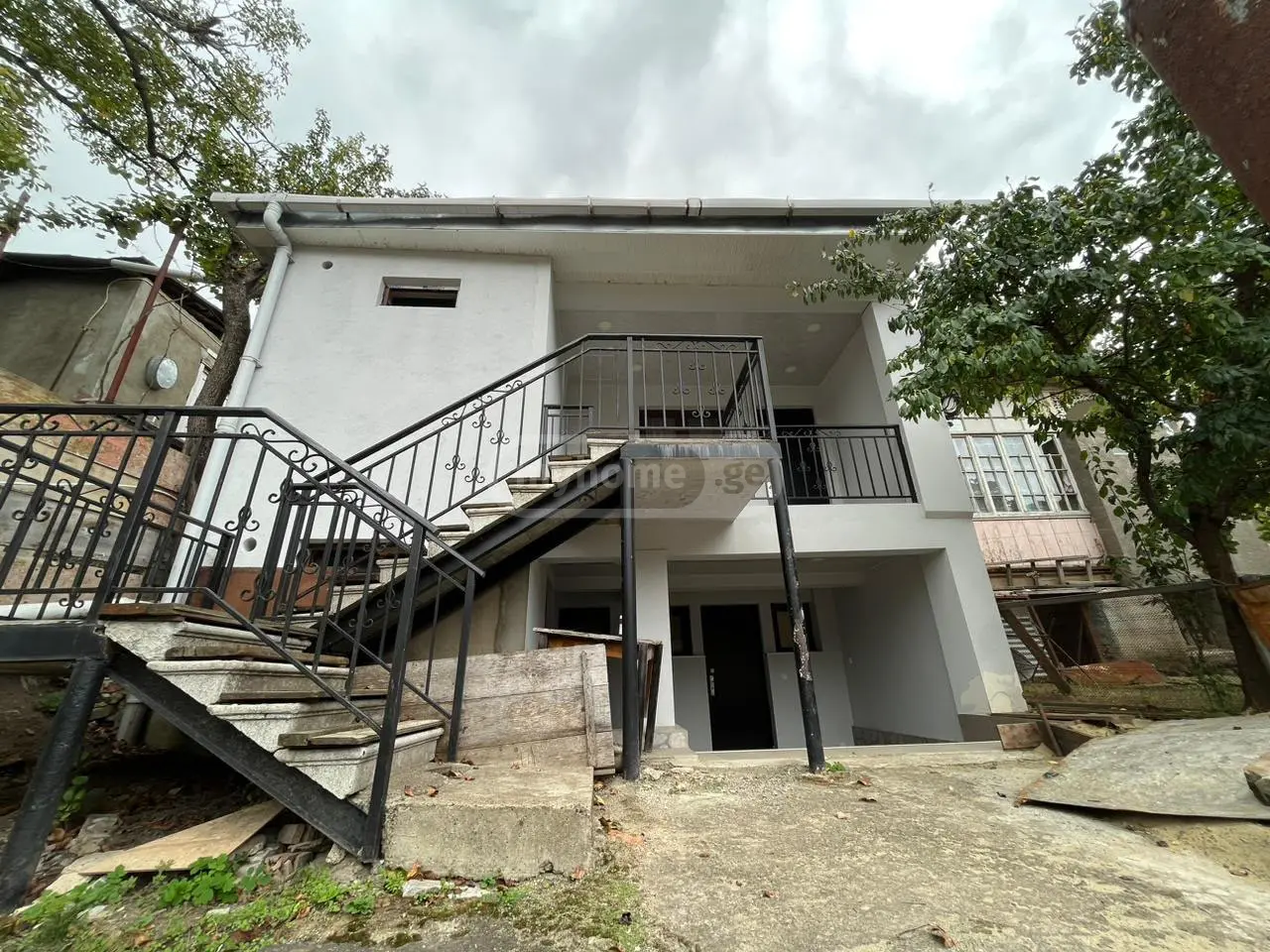 5 Room Apartment For Sale view 1