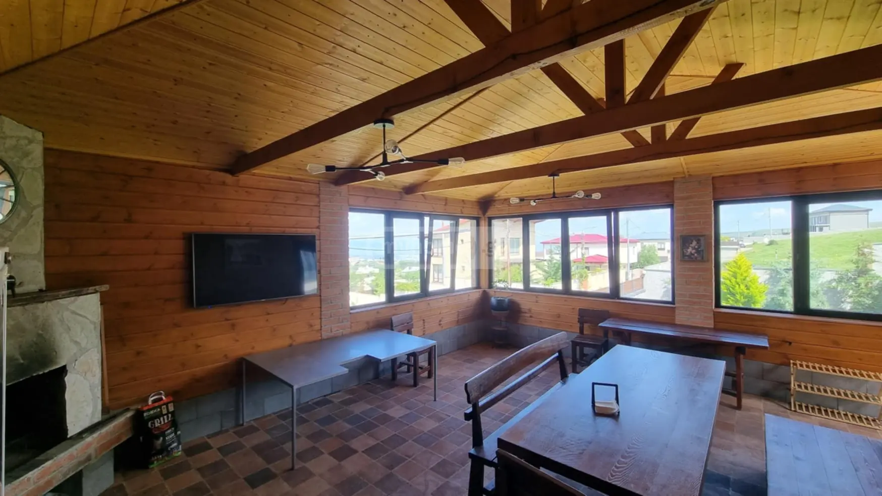 8 Room Private House For Sale view 16