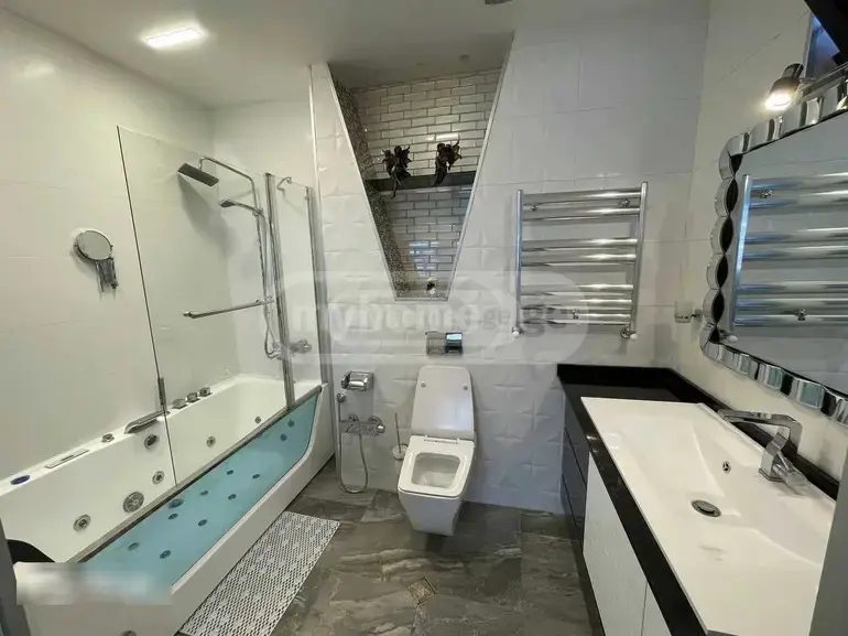 4 Room Country House Daily Rent In Chugureti view 6