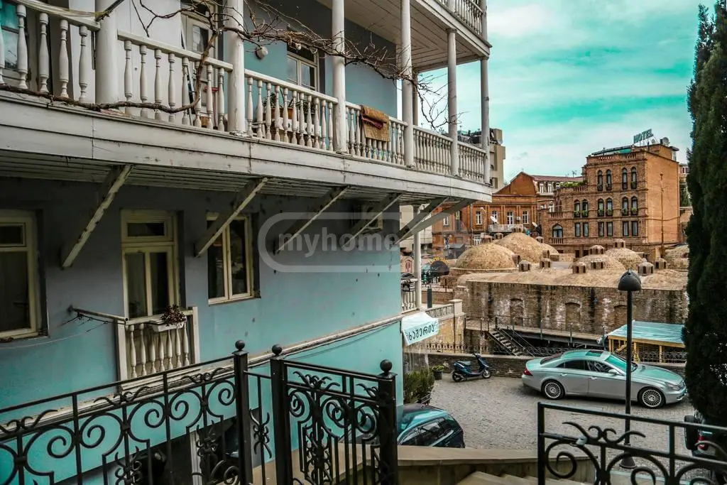 3 Room Apartment Daily Rent In Abanotubani view 3